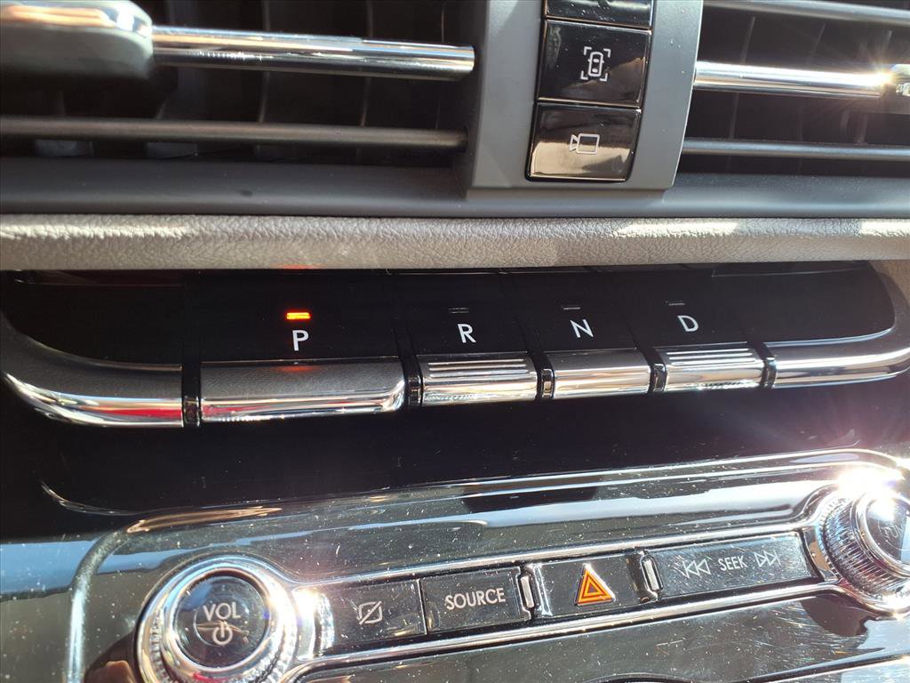 Certified 2022 Lincoln Corsair Reserve w/ Equipment Group 201A image 18