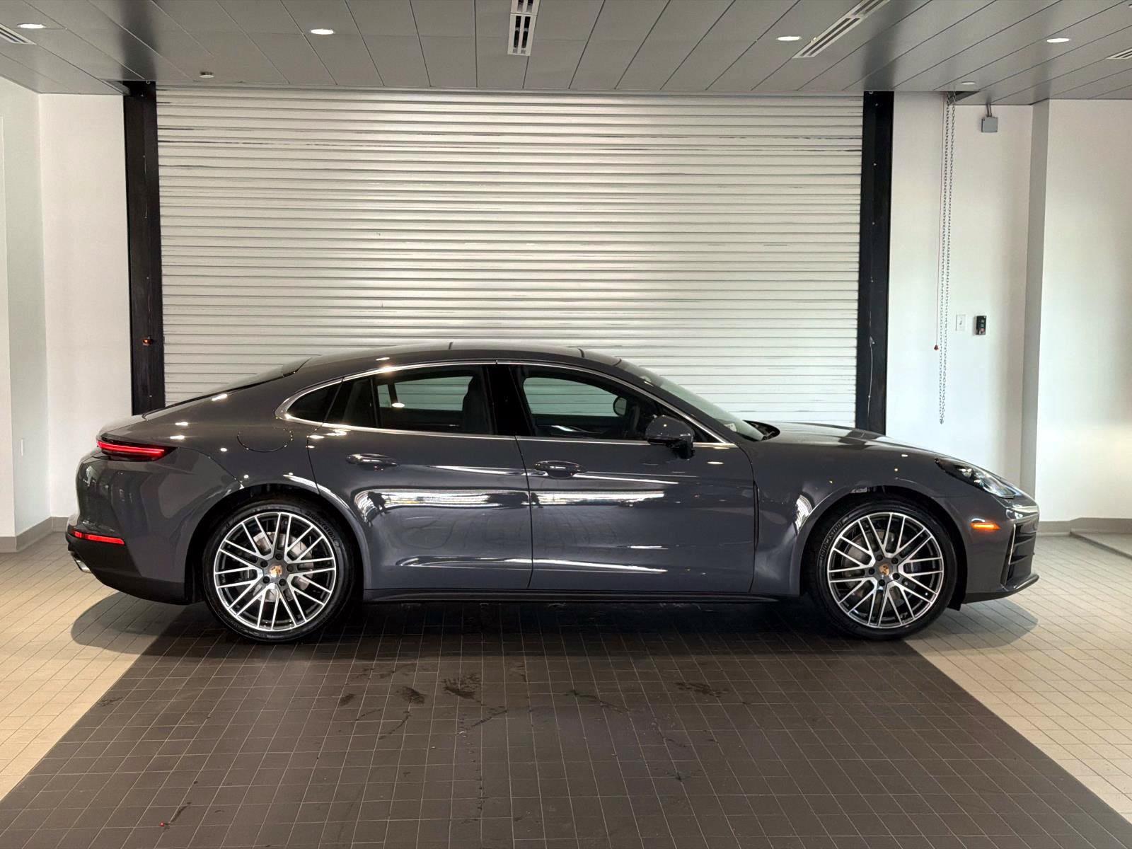 New 2026 Porsche Panamera 4 AWD/4WD image 10