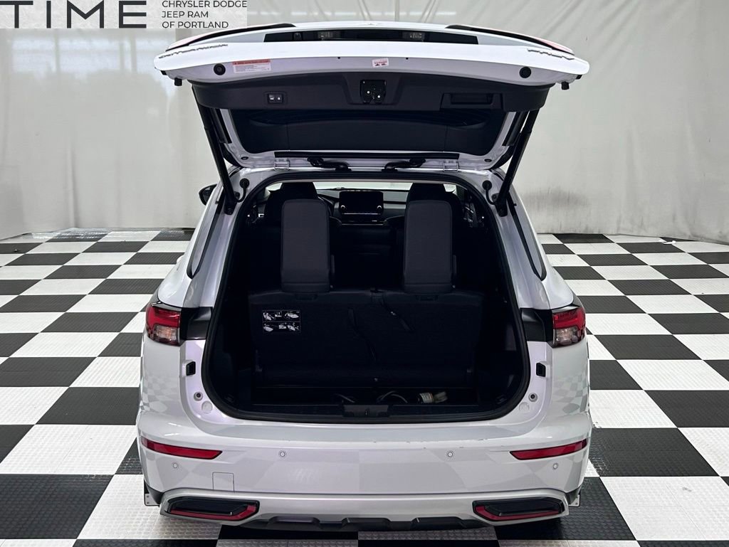 Used 2024 Mitsubishi Outlander Ralliart image 10