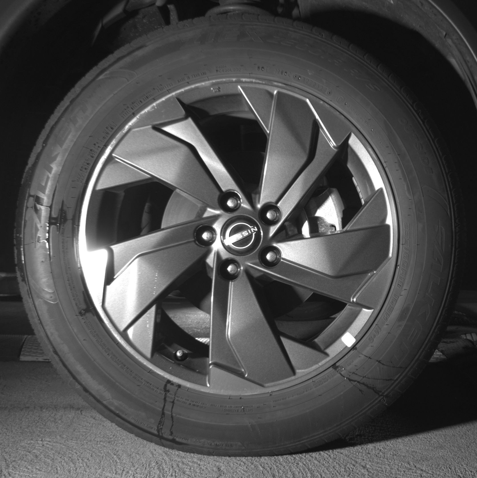 Used 2025 Nissan Rogue SV FWD image 13