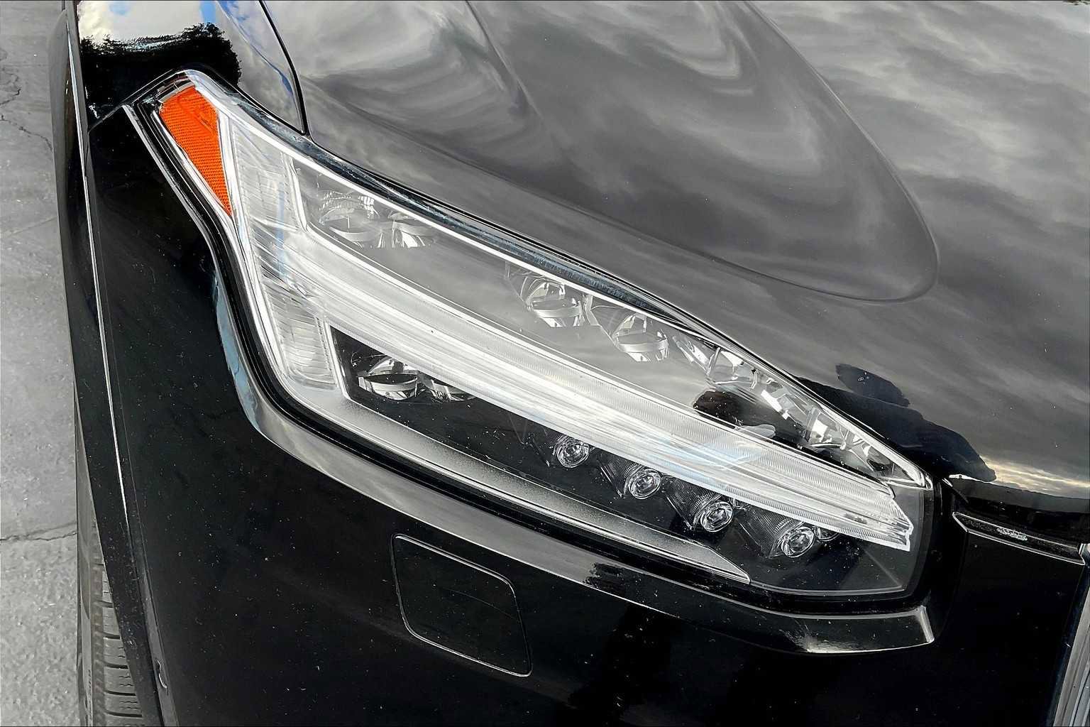 Used 2022 Volvo XC90 T8 Inscription image 32