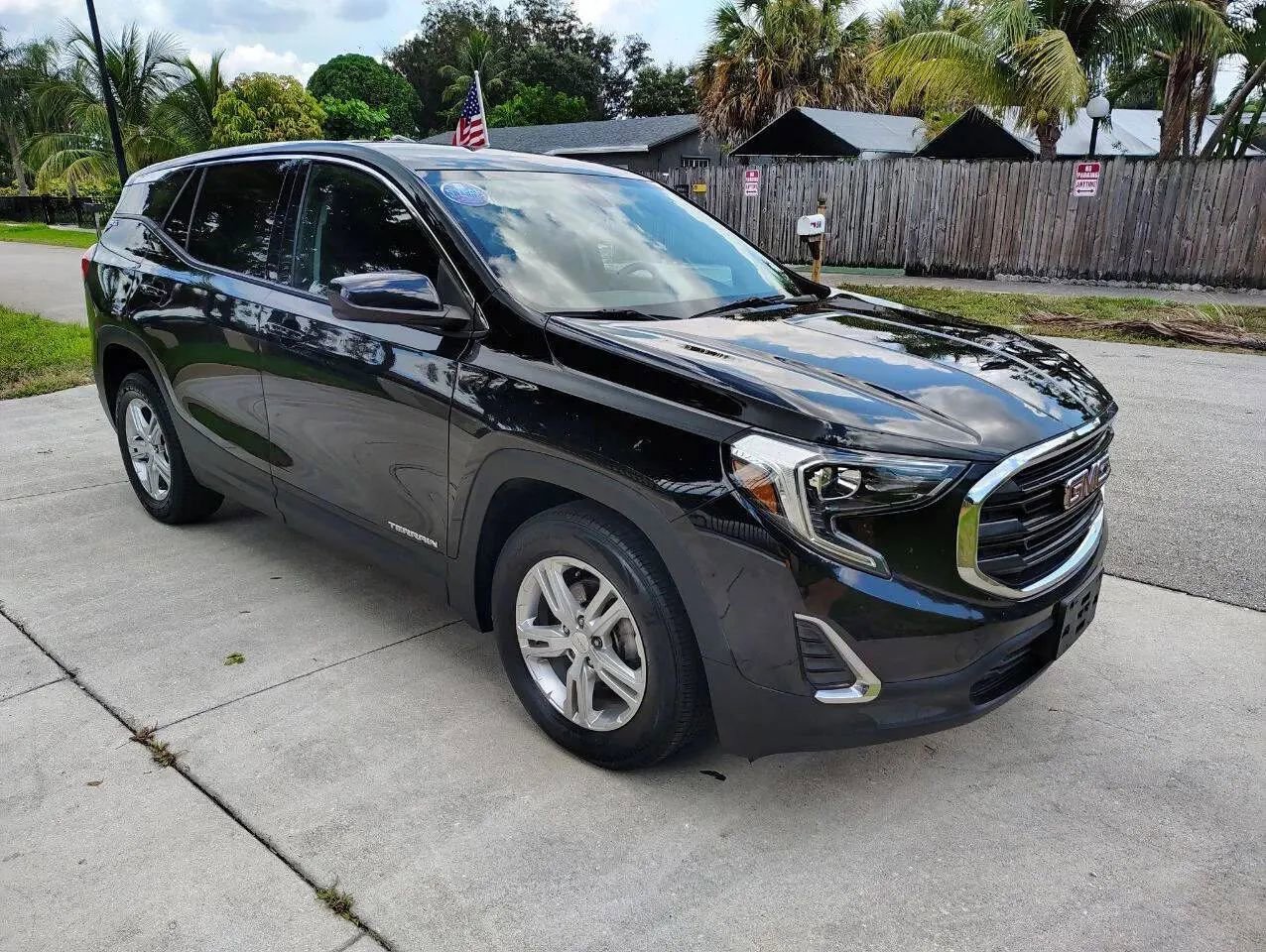 Used 2018 GMC Terrain SLE image 3