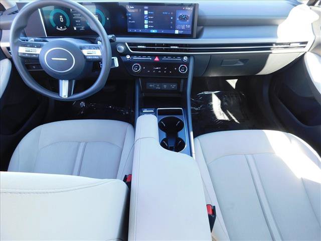 Used 2025 Hyundai Sonata SEL FWD image 23