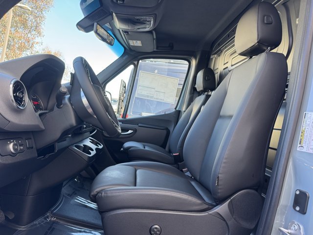New 2026 Mercedes-Benz Sprinter 2500 image 2
