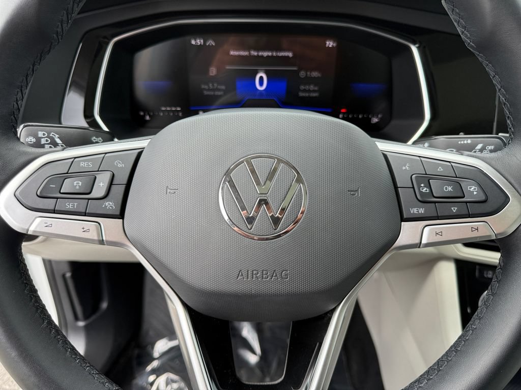 Used 2023 Volkswagen Jetta SE FWD image 19
