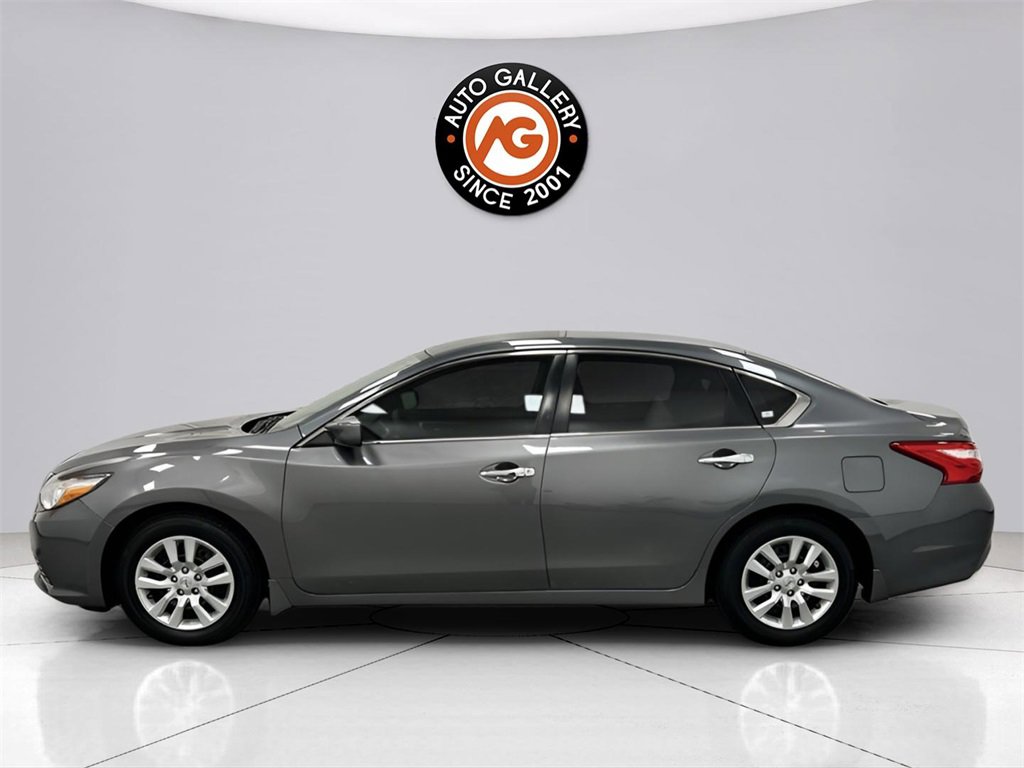 Used 2016 Nissan Altima 2.5 S w/ Power Driver Seat Package image 4