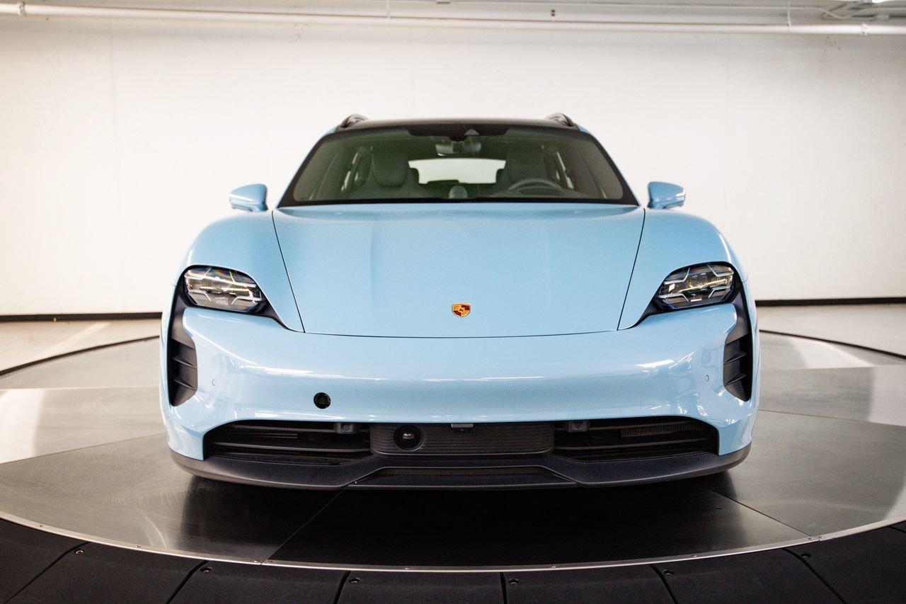 Certified 2023 Porsche Taycan GTS AWD/4WD image 10