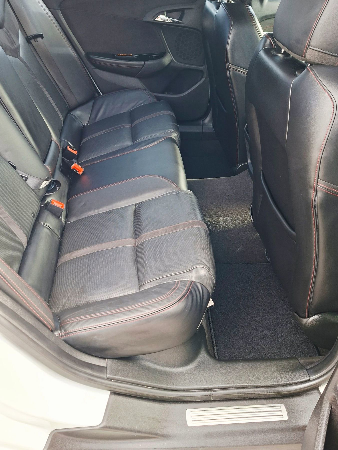 Used 2015 Chevrolet SS image 13