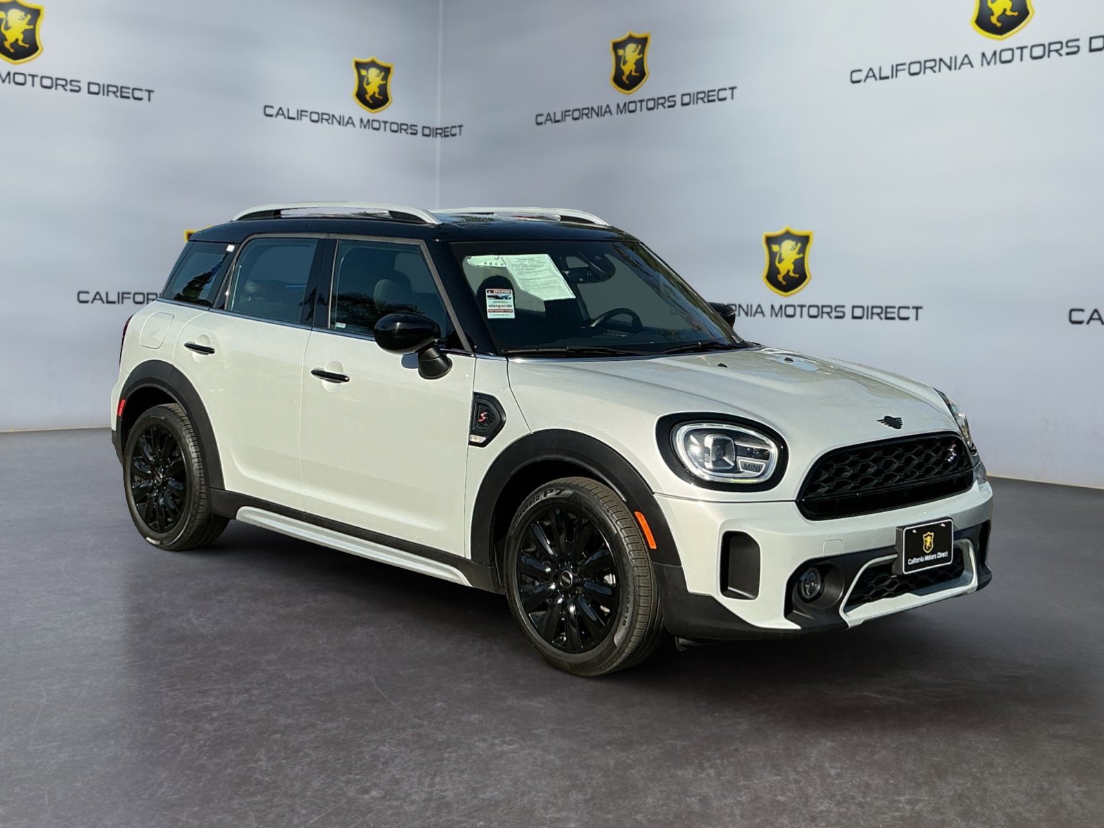 Used 2022 MINI Cooper Countryman S w/ Premium Package image 7