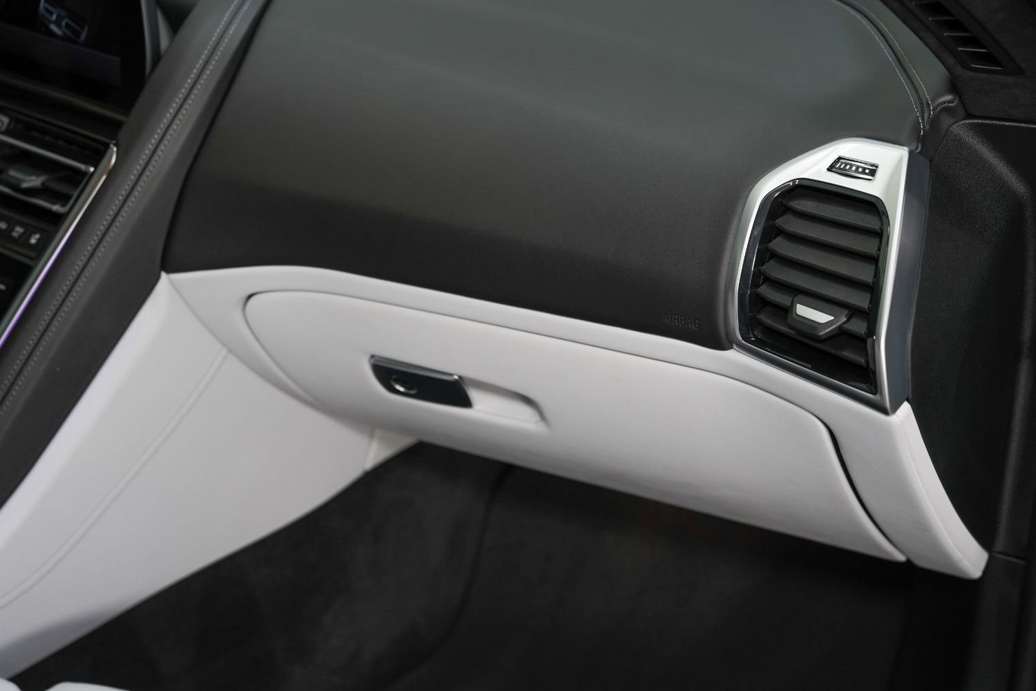 Used 2023 BMW M8 Competition image 33