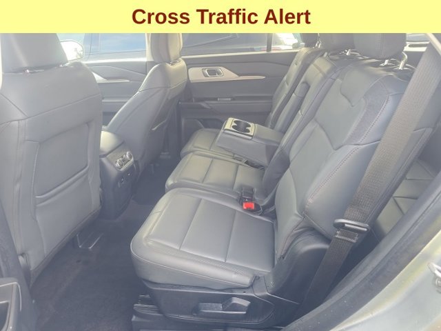 Used 2025 Ford Explorer Active w/ Active Comfort Package AWD/4WD image 13