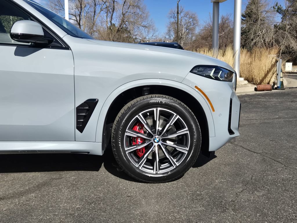New 2026 BMW X5 xDrive40i w/ M Sport Package image 9