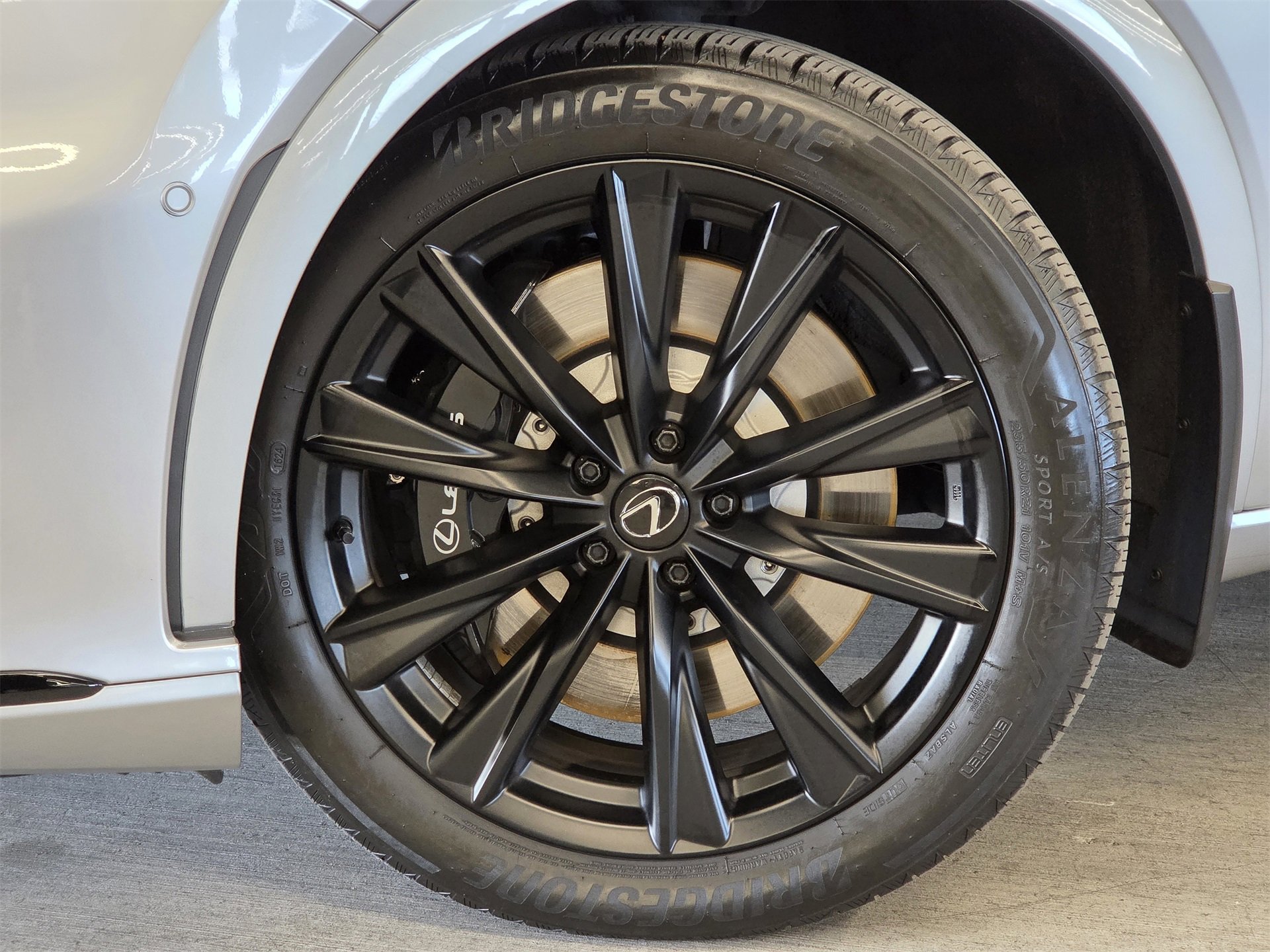 Used 2024 Lexus RX 500h F Sport w/ Convenience Package image 23