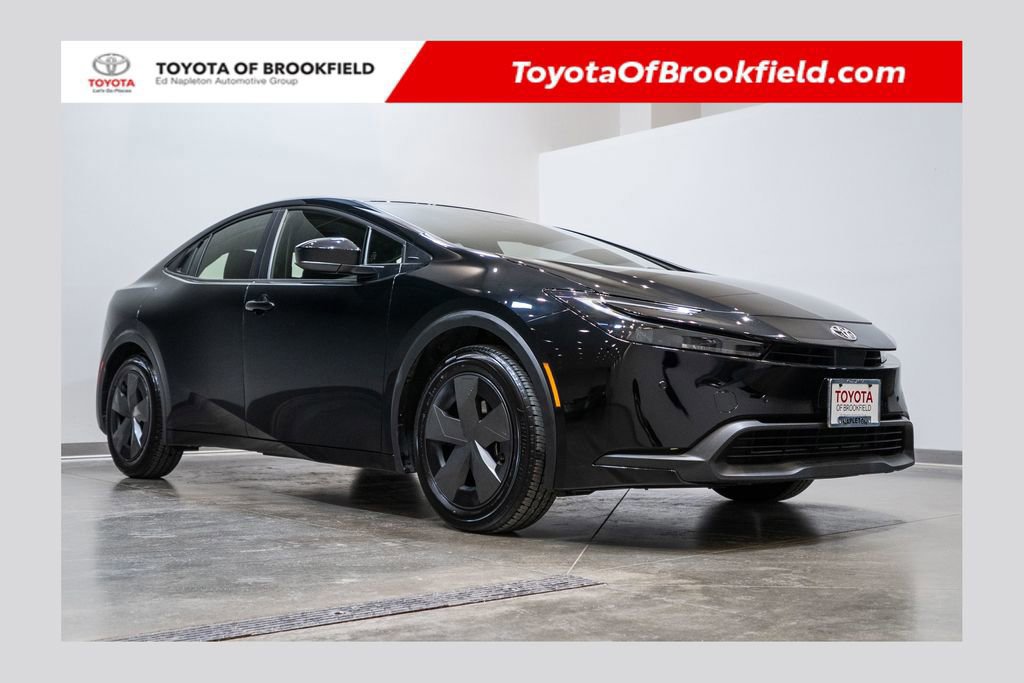 Used 2025 Toyota Prius LE