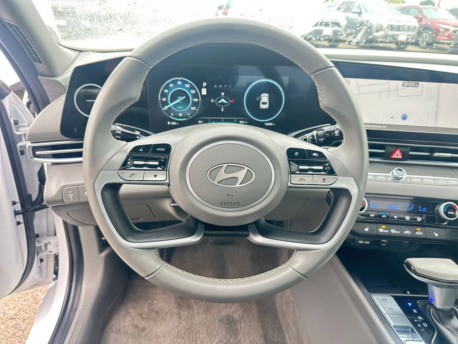 Used 2025 Hyundai Elantra SEL image 29