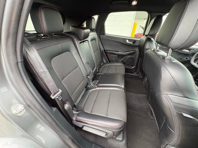 Used 2025 Ford Escape ST-Line AWD/4WD image 29
