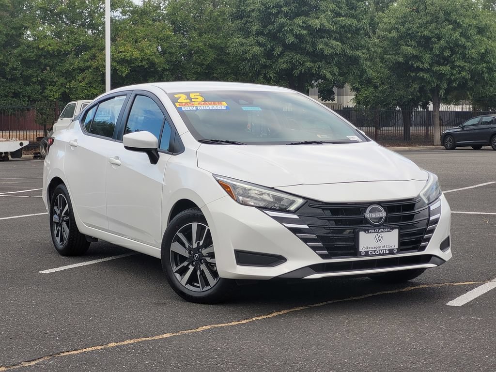 Used 2025 Nissan Versa SV FWD image 2