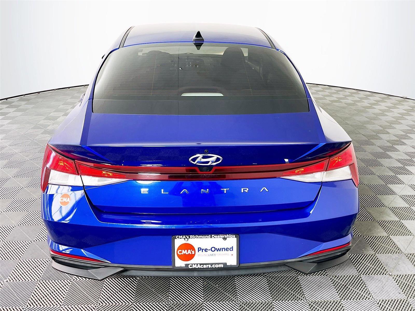 Certified 2023 Hyundai Elantra SEL w/ Cargo Package FWD image 9