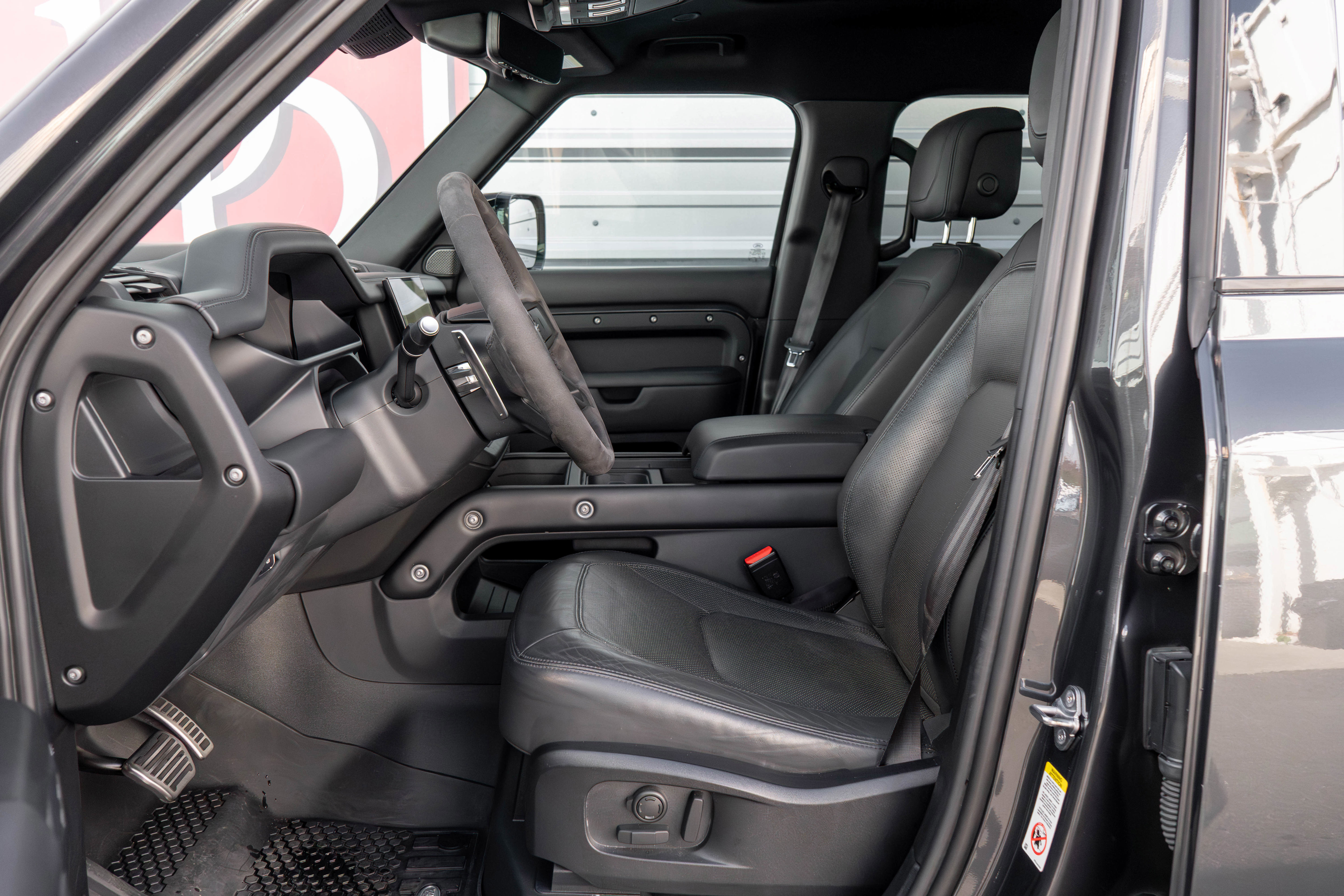 Used 2023 Land Rover Defender 110 Carpathian Edition image 9