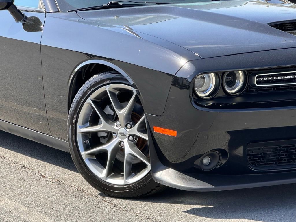 Used 2022 Dodge Challenger GT image 31