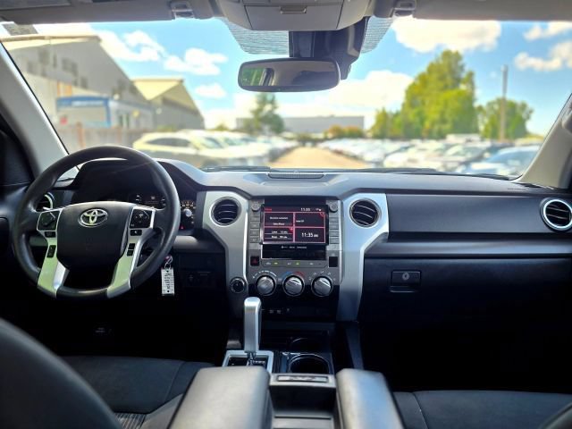 Used 2020 Toyota Tundra SR5 w/ SR5 Upgrade Package AWD/4WD image 20
