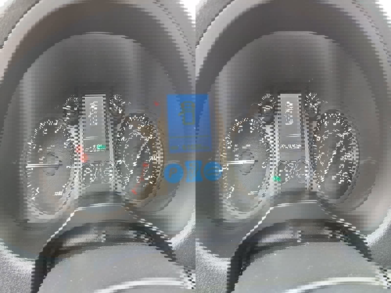 Used 2018 Lexus GX 460 Premium w/ Premium Package image 9