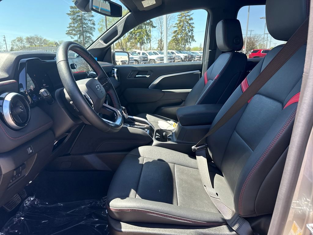 Certified 2024 Chevrolet Colorado Z71 w/ Z71 Convenience Package 2 AWD/4WD image 11