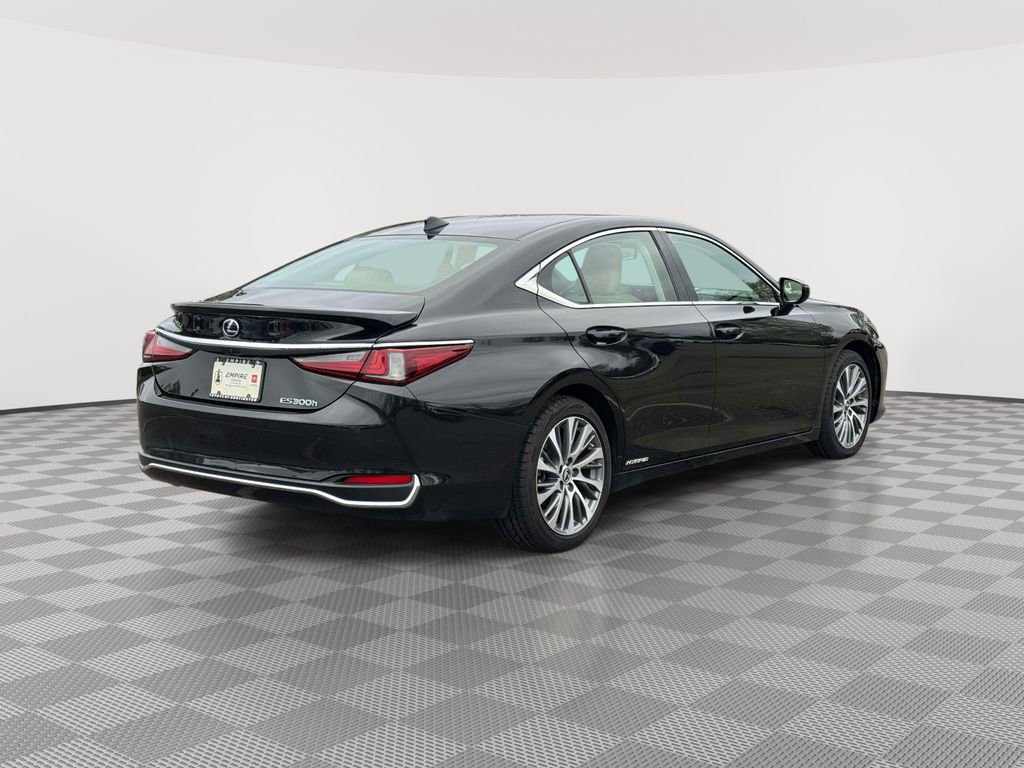 Used 2021 Lexus ES 300h w/ Premium Package FWD image 7