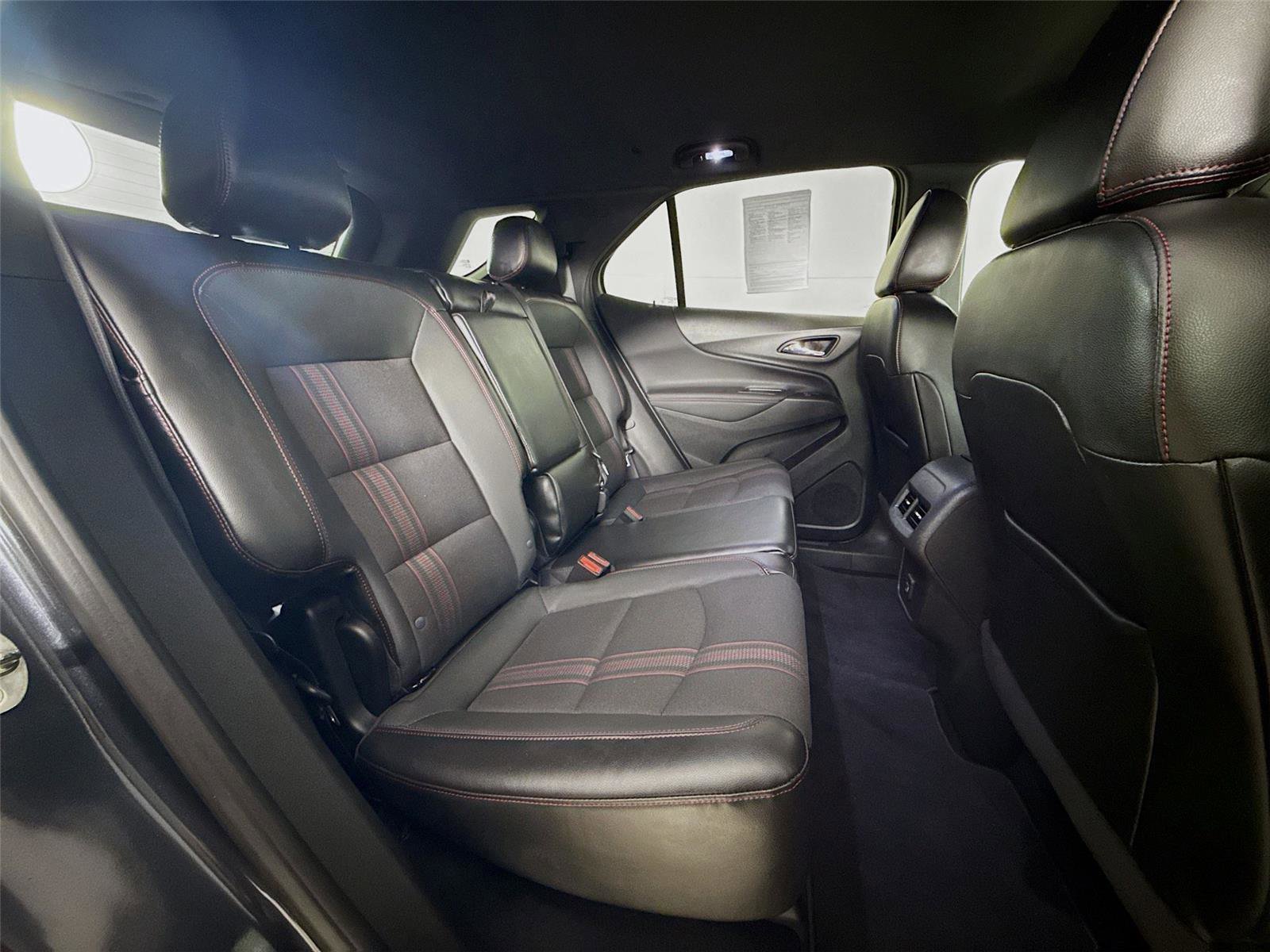 Used 2023 Chevrolet Equinox RS image 27