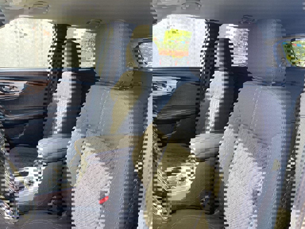 Used 2022 Chevrolet Blazer LT image 23