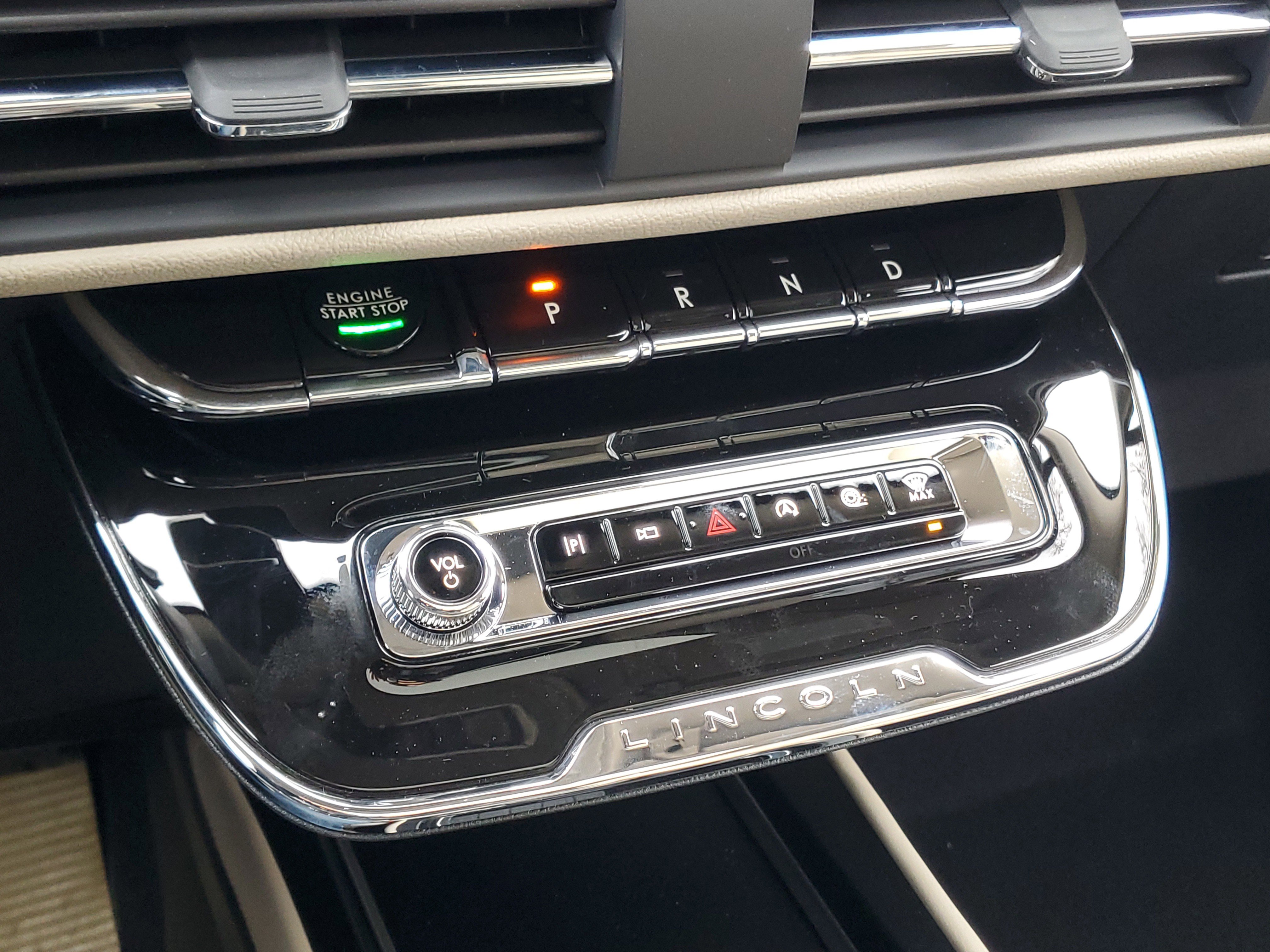 New 2026 Lincoln Corsair Premiere image 22