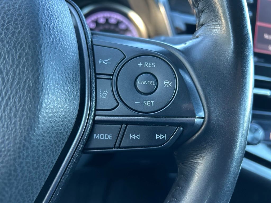 Used 2024 Toyota Camry SE image 19