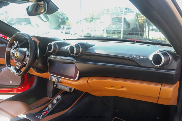 Used 2019 Ferrari Portofino image 37