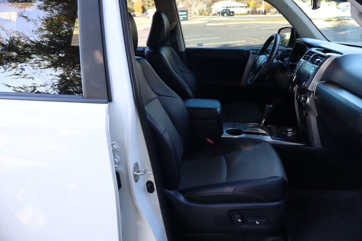 Used 2022 Toyota 4Runner SR5 Premium image 22