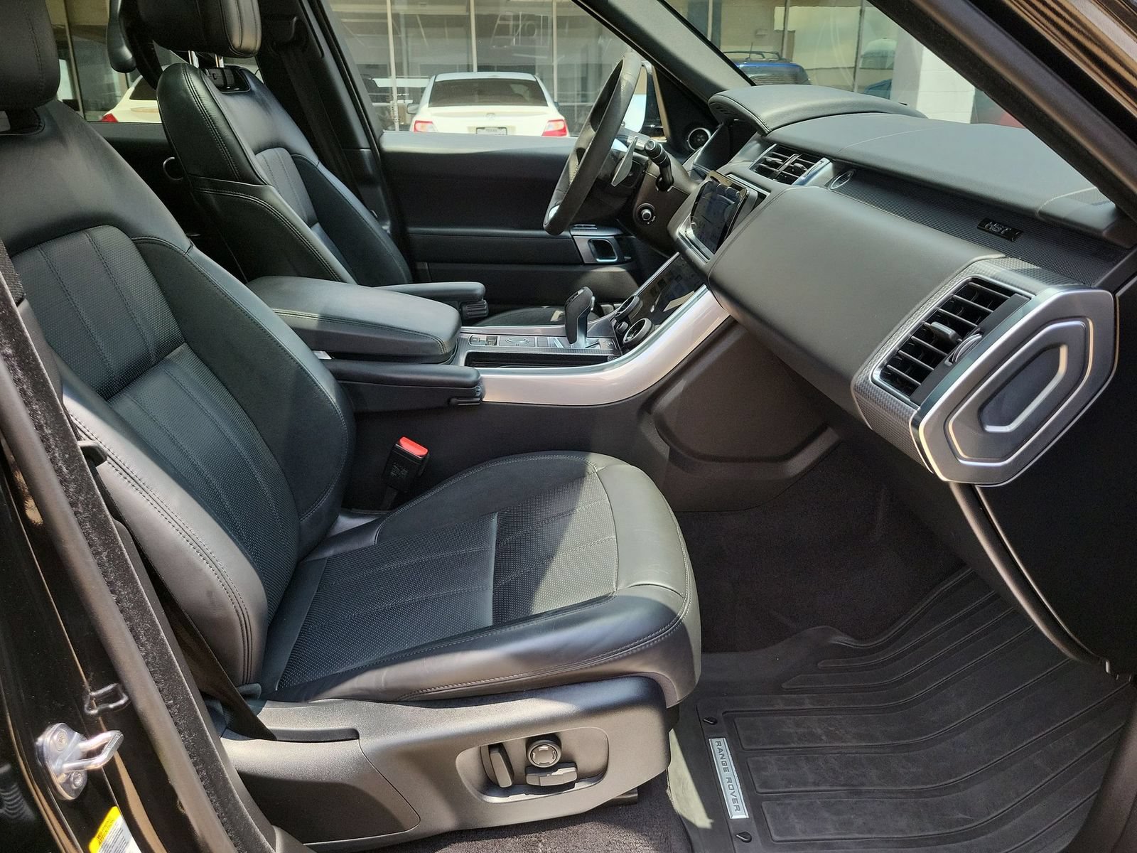 Used 2019 Land Rover Range Rover Sport HST AWD/4WD image 29