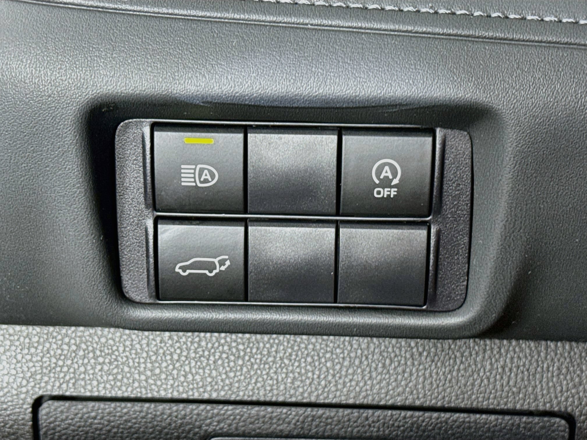Certified 2026 Toyota Highlander XLE AWD/4WD image 11