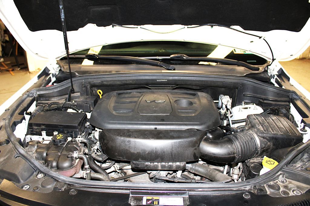 Used 2019 Jeep Grand Cherokee Laredo AWD/4WD image 38