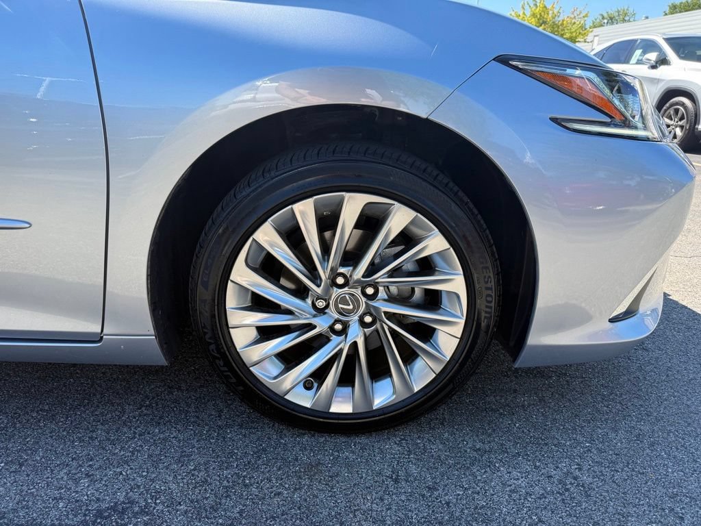 Used 2024 Lexus ES 300h w/ Premium Package FWD image 27