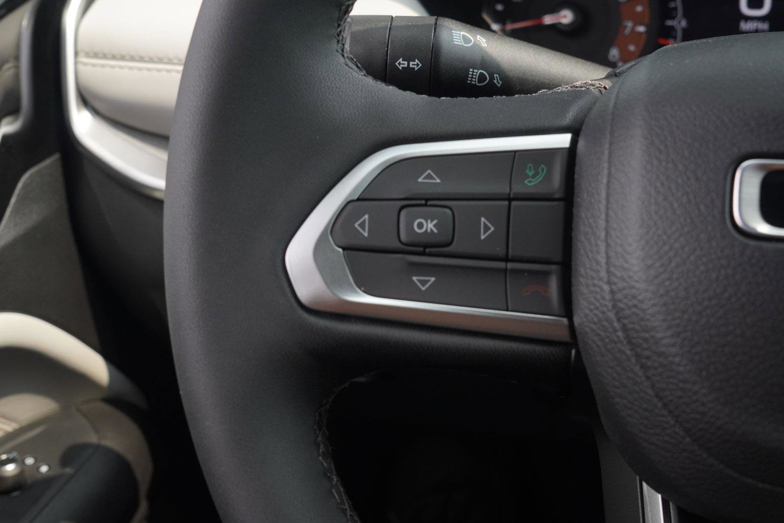 New 2025 Jeep Compass Limited image 15
