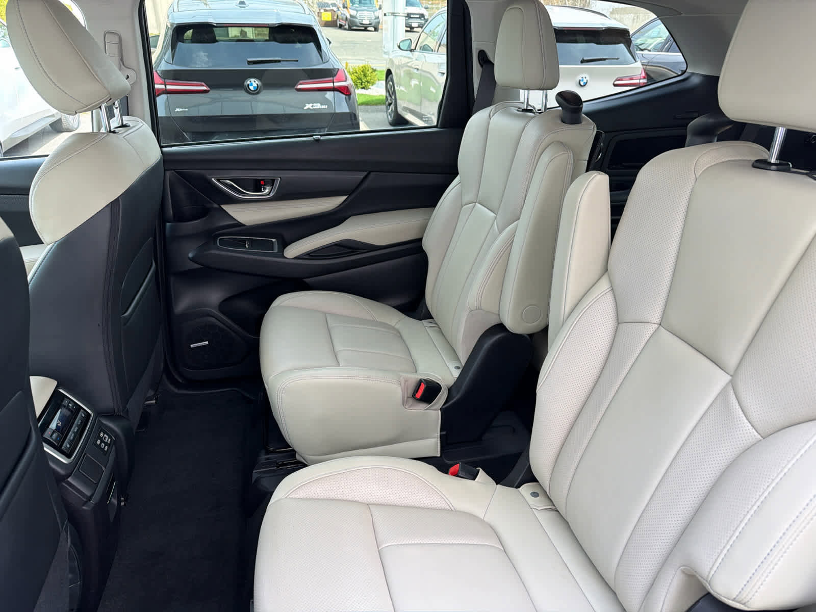 Used 2025 Subaru Ascent Limited AWD/4WD image 17