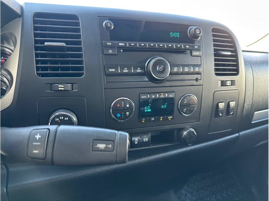 Used 2013 GMC Sierra 2500 SLE w/ SLE Preferred Package AWD/4WD image 42