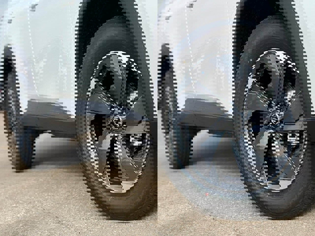 New 2026 Nissan Rogue SV image 7