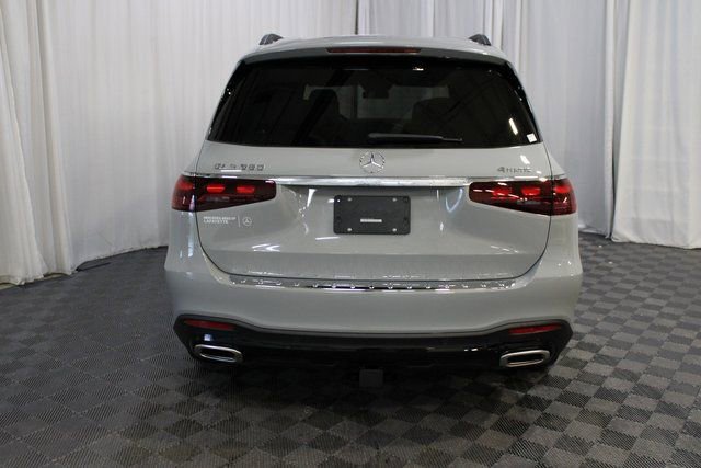 New 2026 Mercedes-Benz GLS 580 4MATIC image 5