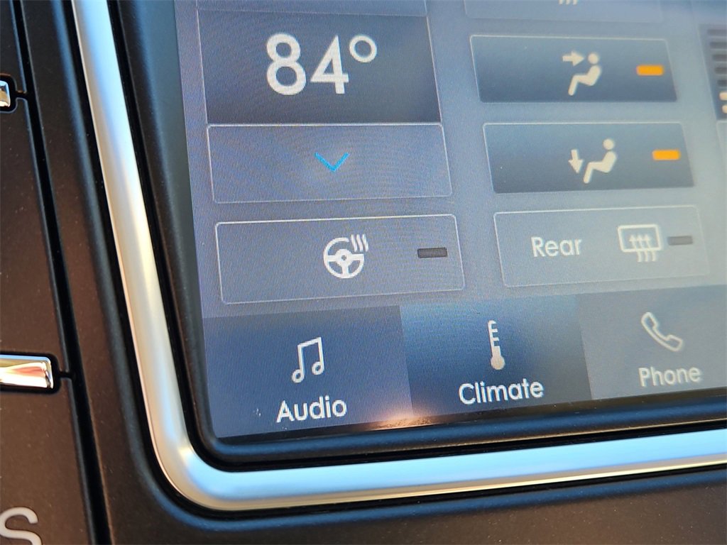 Used 2020 Lincoln Nautilus Reserve image 23