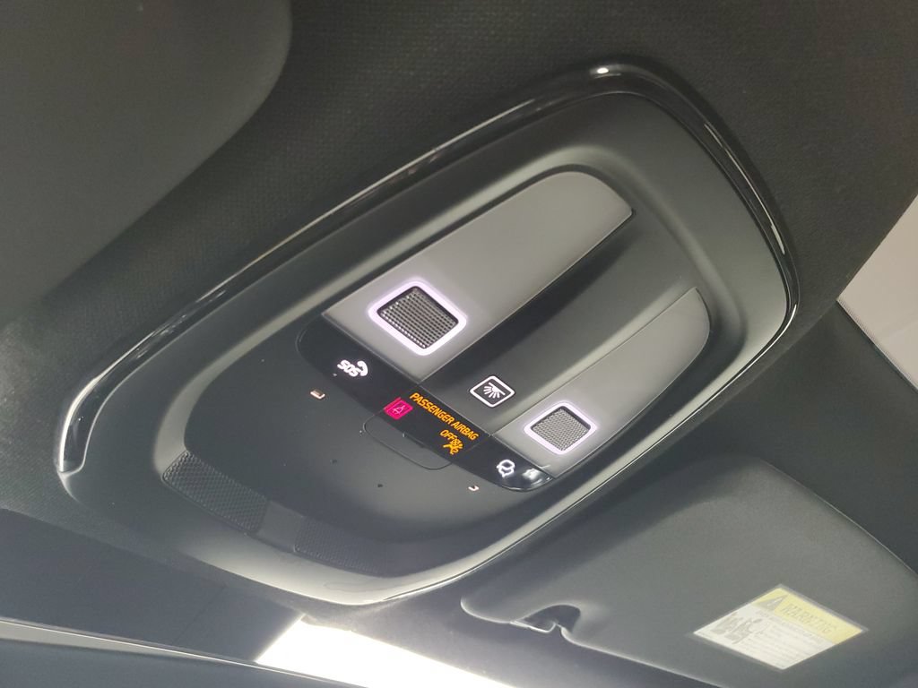Certified 2024 Volvo C40 P8 Recharge Ultimate w/ Protection Package Premier RWD image 35