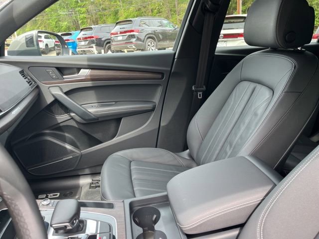 Used 2023 Audi Q5 2.0T Premium Plus w/ Premium Plus Package image 9