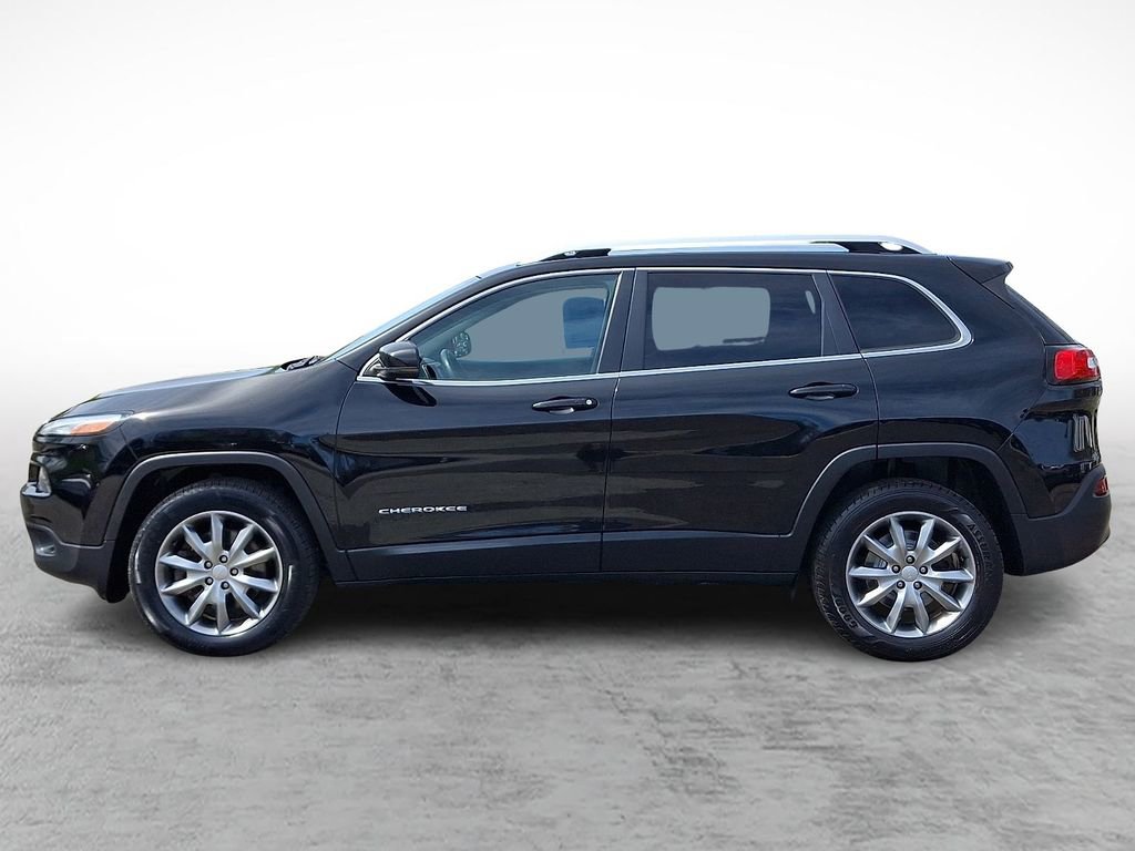 Used 2018 Jeep Cherokee Limited AWD/4WD image 7