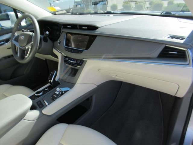 Used 2020 Cadillac XT5 Premium Luxury image 9
