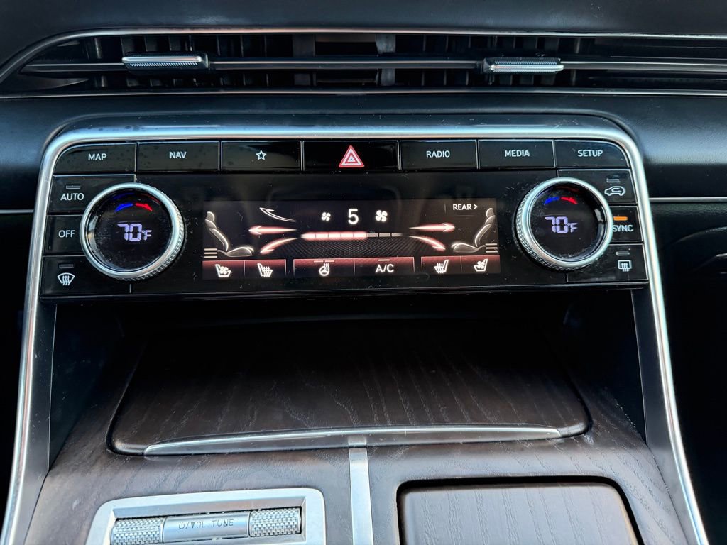 Used 2021 Genesis GV80 3.5T Advanced + w/ Advanced Package 06 image 39