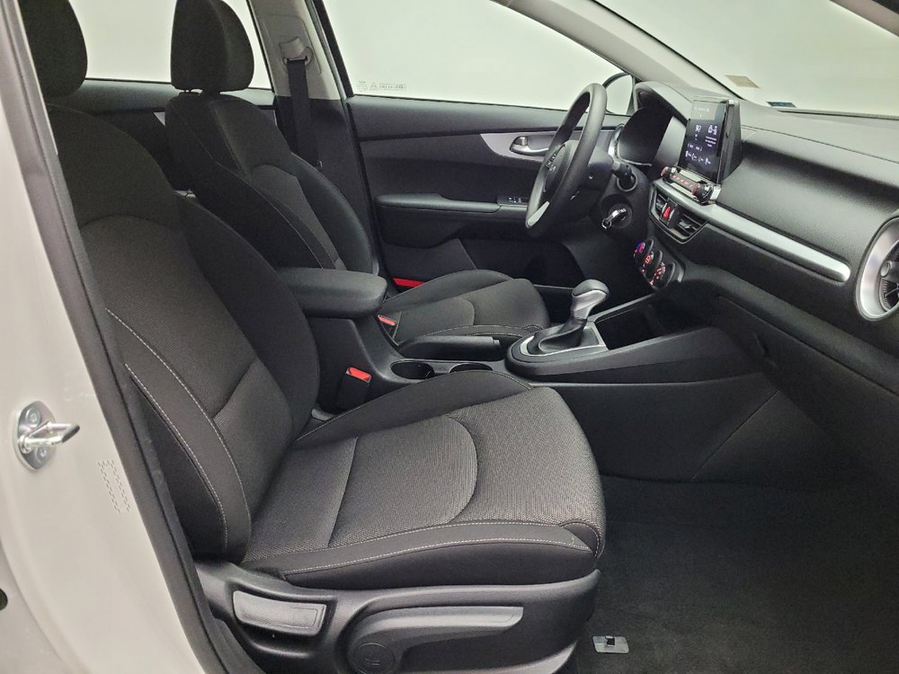 Used 2023 Kia Forte LXS image 21